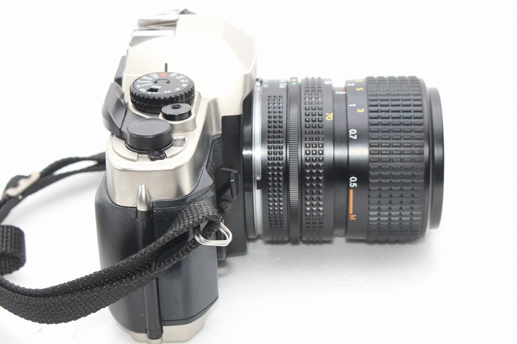 人気のフィルム一眼レフ Nikon ニコン FM10 35-70mm F3.5-4.8