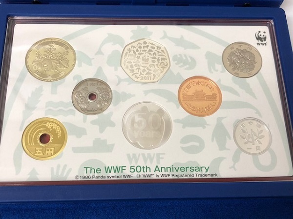 ★WWF設立50周年 日本・イギリス2011プルーフ貨幣セット 50ペンス記念銀貨幣入り 2冊セット