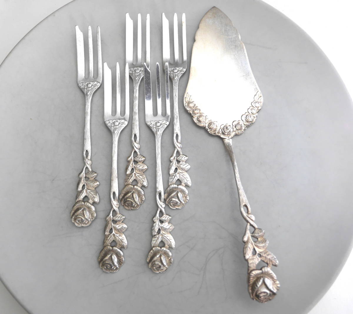 ANTIKO 薔薇のケーキフォーク 6本純銀ヒルデスハイムローズ 薔薇