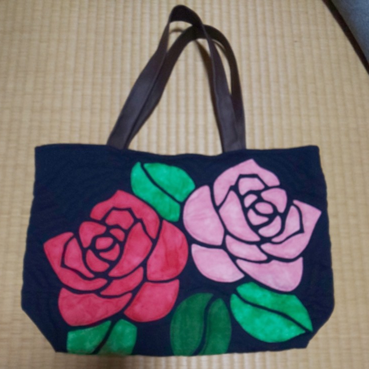 ハワイアンキルト　ショルダーバッグ　　バラ　ボルドー ハワイアンキルト ショルダーバッグ バラ ボルドー ハワイアンキルト