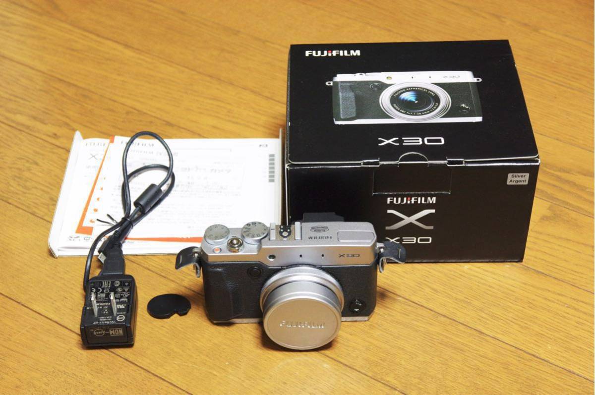 FUJIFILM X30 シルバー