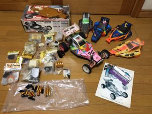 アソシB44 パーツ多数 アソシエイテッドB5M ボディー多数 カーボン