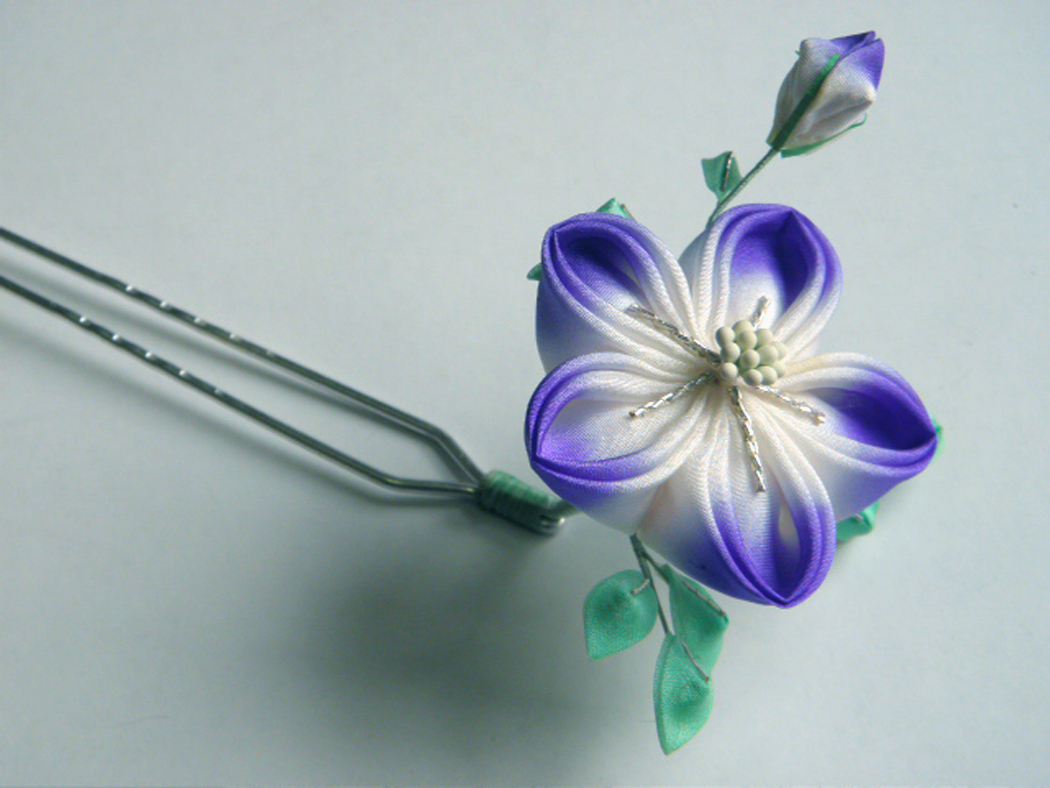 京都祇園町の老舗 金竹堂製 つまみ細工 繊細な桔梗 花かんざし 正絹羽二重 箱入り保管品 長さ約16cm かんざし 売買されたオークション情報 Yahooの商品情報をアーカイブ公開 オークファン Aucfan Com