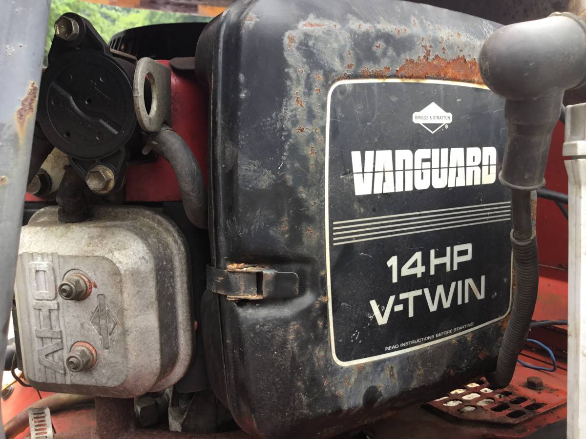 サトウ ラビットモアー SRM831VH 乗用草刈機 修理ベース 現状ジャンク_4