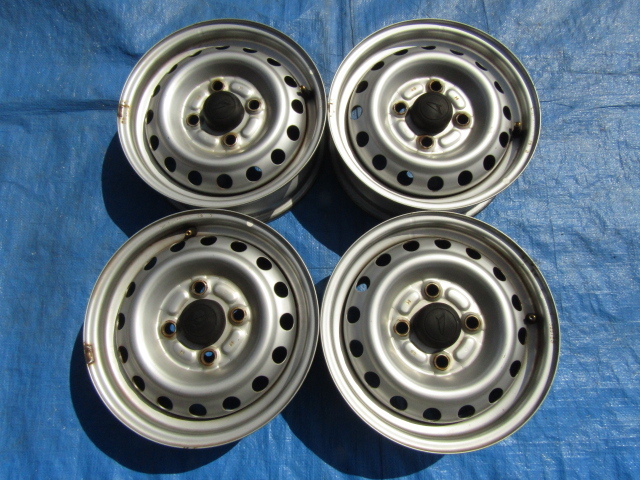 【赤字超特価，爆買い】 ダイハツ ハイゼット 純正スチールホイール 12x4J 40 T-695(純正品)｜売買されたオークション情報、yahooの商品情報をアーカイブ公開 - オークファン 4穴