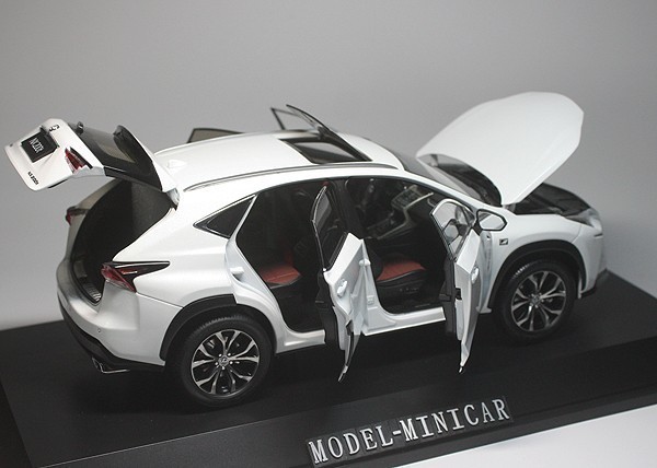 レクサス 1⁄18 | ミニカー 京商 LEXUS NX NX200T 白 LS ノレブ 1⁄