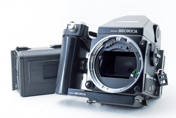 ZENZA BRONICA ブロニカ ETR 120フィルムバック ZENZA BRONICA ゼンザ ブロニカ ETRSi ボディ AE-III 120/220フィルム