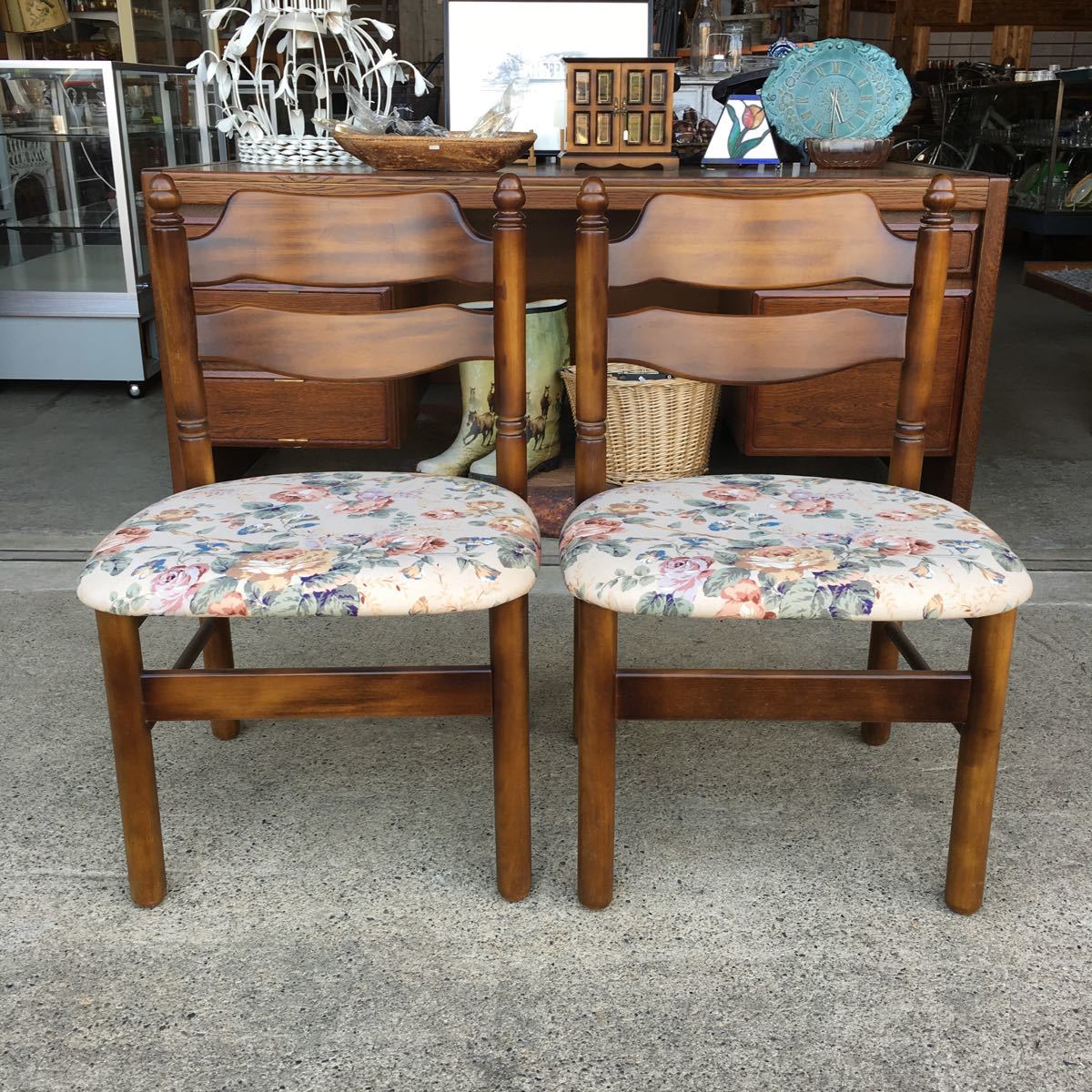 家具 カリモク ダイニングチェア 花柄 椅子 2個セット