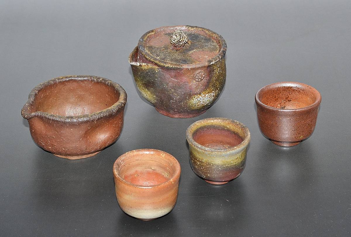 白眼窯備前焼作家 行吉素心『松摘み備前茶器(宝瓶・湯冷・茶碗)』共箱