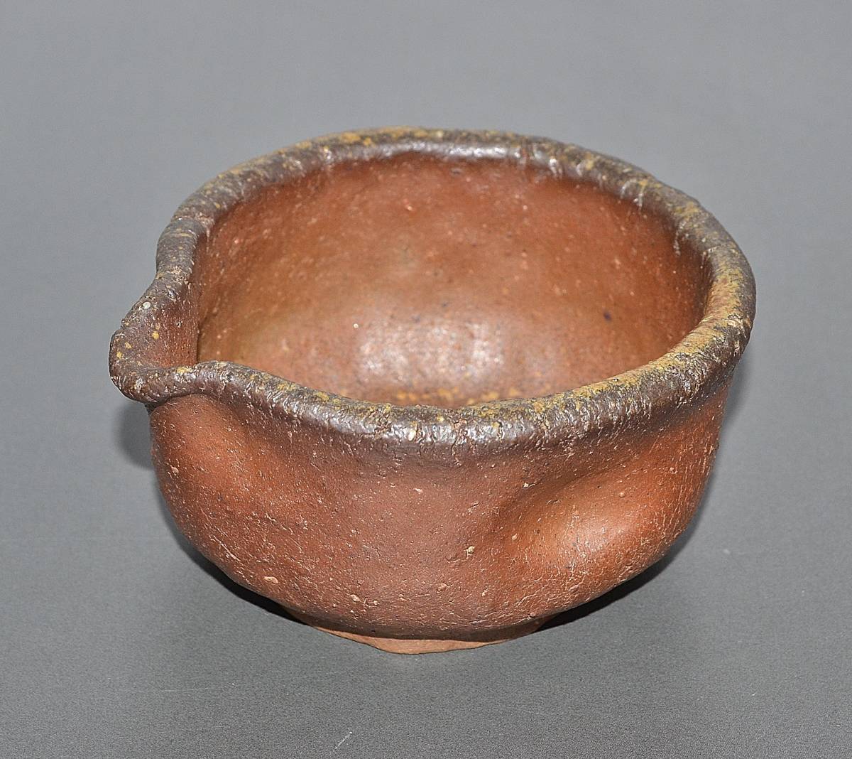 白眼窯備前焼作家 行吉素心『松摘み備前茶器(宝瓶・湯冷・茶碗)』共箱