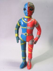 ソフビ キカイダーのYahoo!オークション(旧ヤフオク!)の相場・価格を