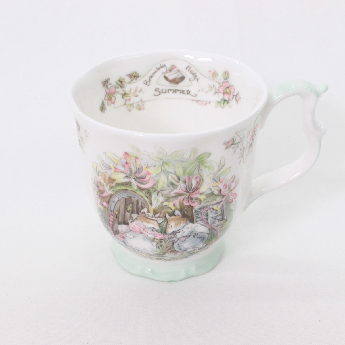 ☆Royal Doulton ロイヤルドルトン ブランブリーヘッジ ビーカー サマー グラス・マグカップ 箱付き (1) ☆ 中古/12823-KY0718