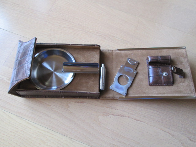 snap-on 葉巻用灰皿 カッター付き NP00030 未使用 折りたたみシガー用