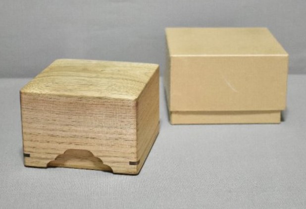 ◆◇胡桃材の駒箱、四面落し、。新品。化粧箱付き◇◆