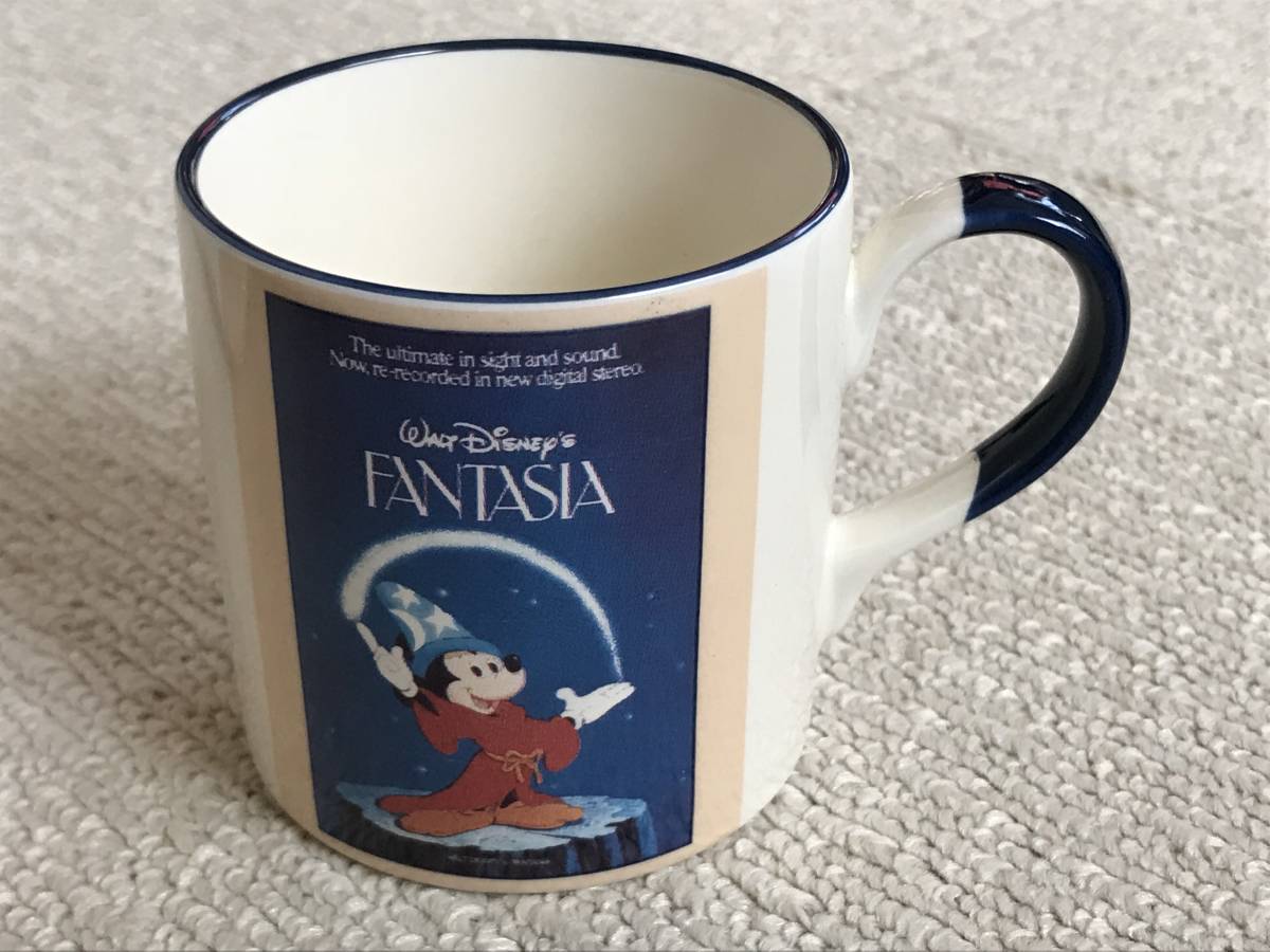 希少な限定品！☆新品【ディズニー】ポスターコレクション マグカップ