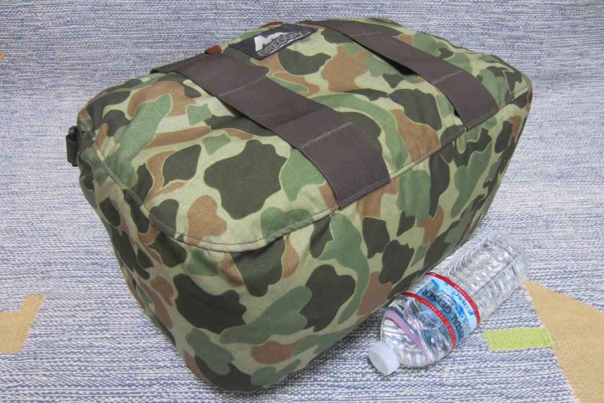グレゴリー GREGORY デイパック バックパック カモフラ柄 GREGORY（旧タグ） リュック | 迷彩 カモフラージュ柄 カモフラ CAMO USA製”GREGORY(グレゴリー)ウッドランド 迷彩&frasl;カモフラ デイアンドハーフ「廃版・希少・レア」 カモフラ+ブラック
