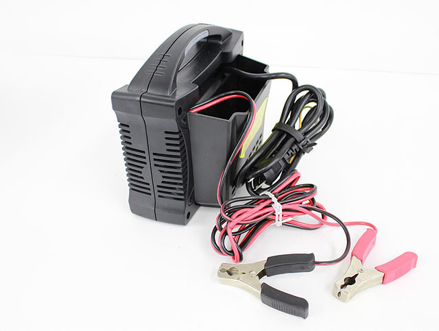 AD-0002 バッテリー充電器 ACデルコ バッテリーチャージャー 12V
