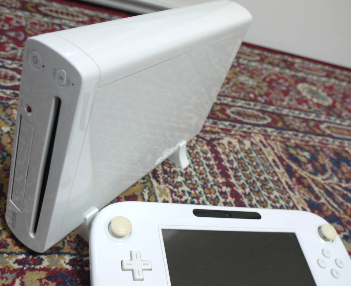 WiiU ファミリープレミアムセット 32GB 白 ＋Wiiリモコンプラス ＋