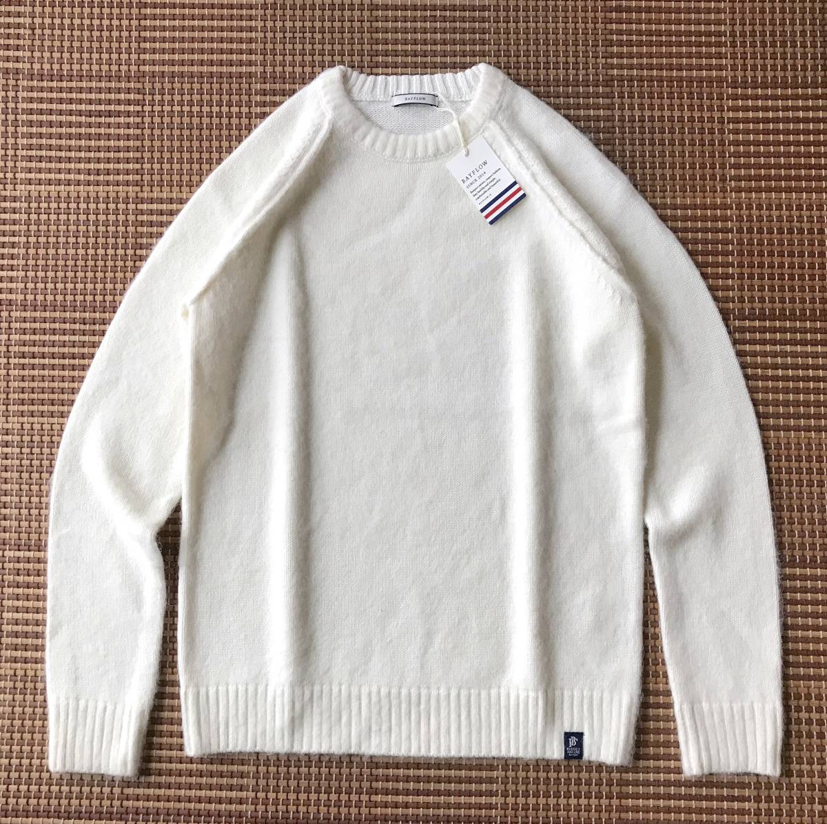 即決■高級感・存在感・雰囲気抜群 / BAYFLOW モヘア混紡 ラグラン クルーネック ニット プルオーバー ホワイト 3（M） ベイフロー BAYFLOW勤務インフルエンサー、orinさんがセレクト！ | 2024夏の 商品カテゴリ BAYFLOWから春を先取りできるアイテムのご紹介です◎ ららぽーと富士見