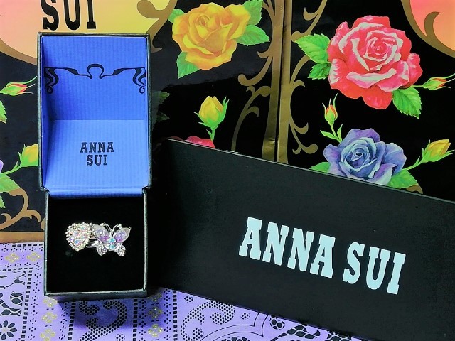 人気SALE，低価 56 ANNA SUI ライトパープル&times;ゴールド 蝶＆ハートモチーフ キラキラクリスタル リング 指輪 フリーサイズ(その他)｜売買されたオークション情報、yahooの商品情報をアーカイブ公開 - オーク その他