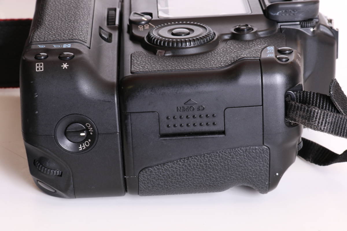 Canon キヤノン EOS 5D　ボディ + バッテリーグリップ　BG-E4 + 純正充電器 + 純正バッテリー2個付き　中古品 キャノン_6