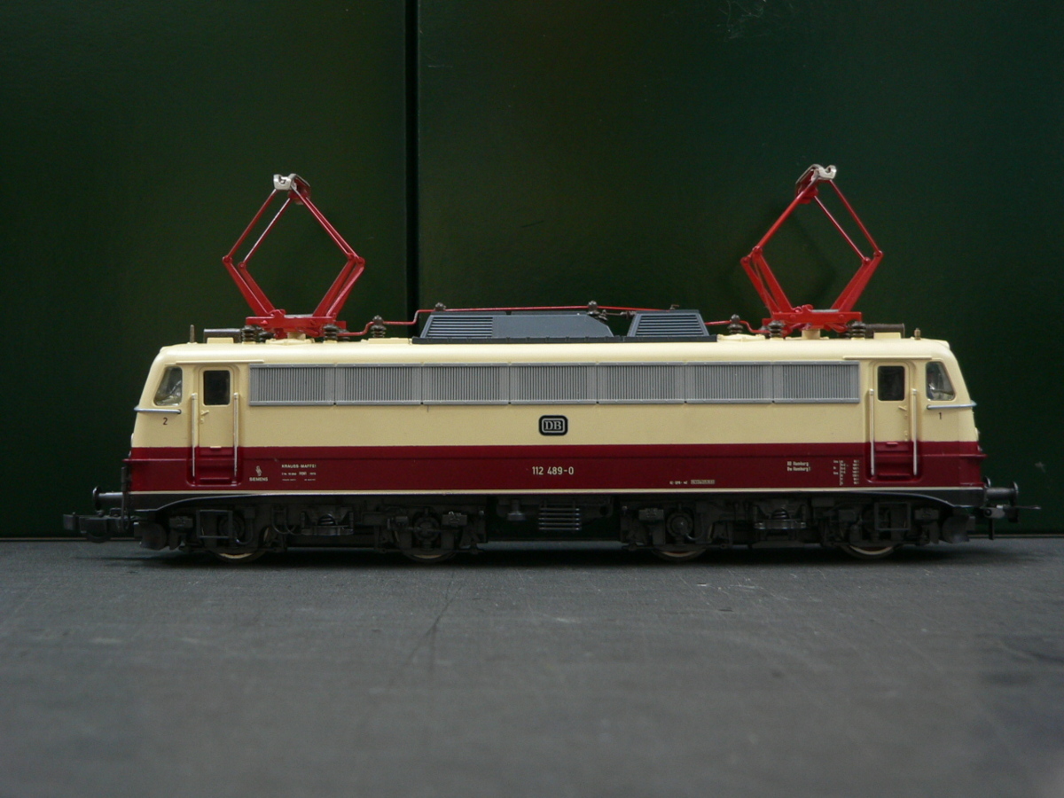 もけいや松原* ROCO 43425 DR BR112 TEE色 DC2線式