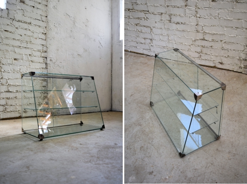 昭和レトロ 古い斜め全面ガラスケース アンティークショーケース