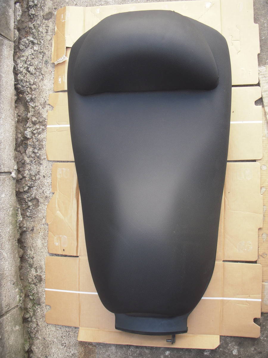 マジェスティ250SG15Jシート グランドマジェスティ250の前後シートsetです SG15J・・・川崎より