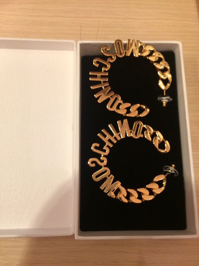 赤字超特価，驚きの破格値，HOT h＆ｍ moschino モスキーノ コラボ ゴールドメッキピアス 即発送 品(その他)｜売買されたオークション情報、yahooの商品情報をアーカイブ公開 - オークファン その他