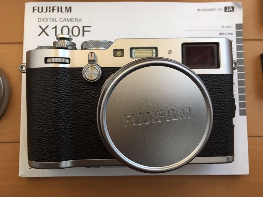 FUJIFILM X100F 美品 おまけ多数 【公式通販】