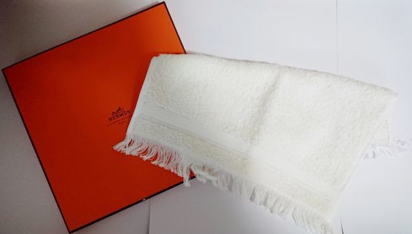 新品 未使用 エルメス HERMES ハンドタオル ホワイト 白 フリンジ