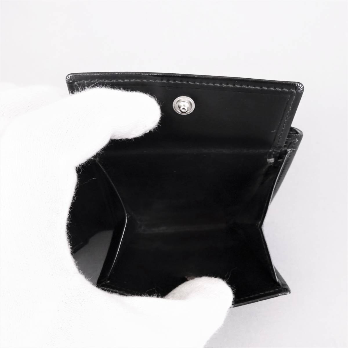 本物□カルティエ□パシャ/ブラックレザー/シルバー金具□二つ折り財布
