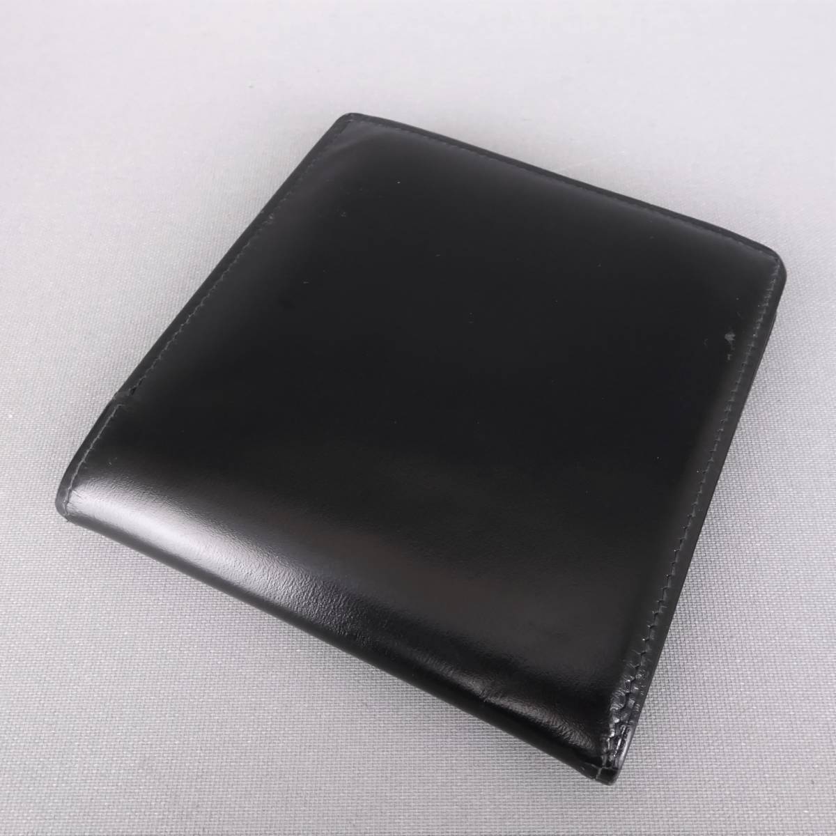 本物□カルティエ□パシャ/ブラックレザー/シルバー金具□二つ折り財布