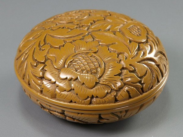 茶道具 徳大寺 塗師満田道志 香合 共箱 茶道具 共箱 | 唐松蒔絵 薄茶器 茶会 平棗 塗師 蒔絵師 満田道志