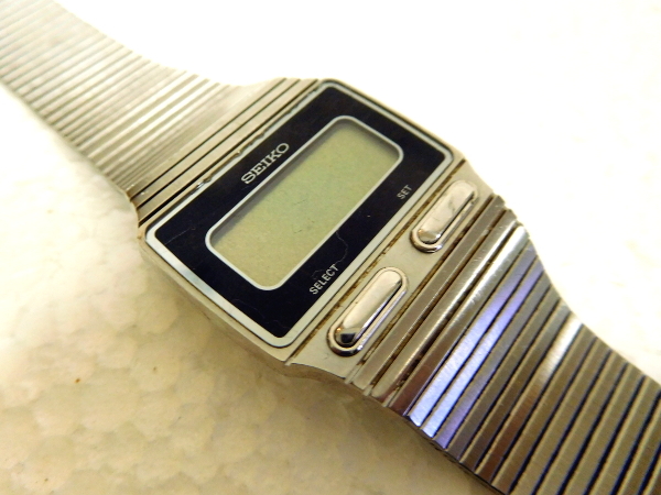 希少 SEIKO ビンテージ デジタル時計 F231-4010 デジタル初期 現状品」