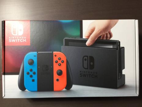 箱汚れ凹みキズ多数あり】【新品未使用】Nintendo Switch ニンテンドー