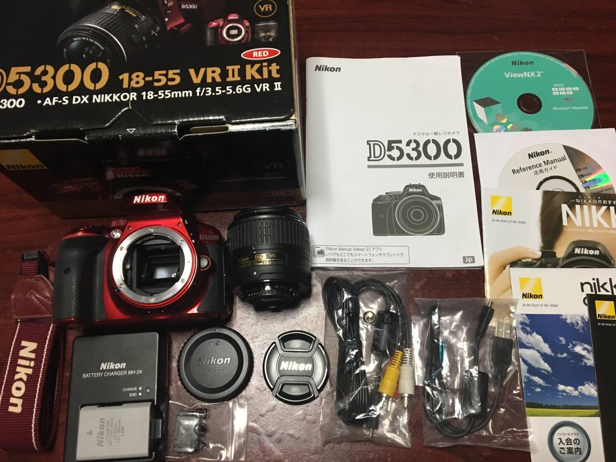 未使用】Nikon ニコン デジタル一眼レフカメラ D5600 18-55 VR+70-300