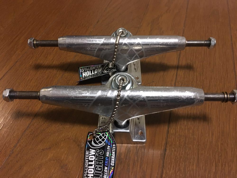 未使用 THUNDER TRUCK HOLLOW LIGHTS 149HI POLISH サンダー トラック 2個セット スケートボード用品