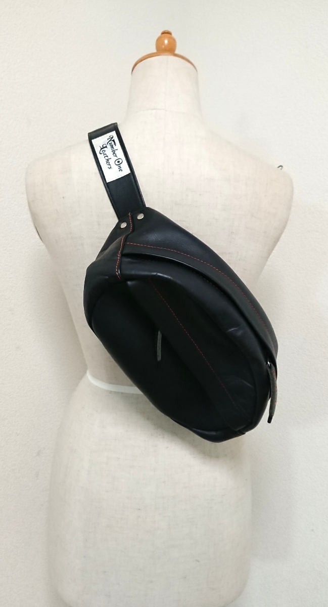 【格安，送料無料】 極 レッドムーン RED MOON Number One Leathers オールレザーウエストバッグ タスキ掛け 斜め掛け ブラック(かばん、バッグ)｜売買されたオークション情報、yahooの商品情報をアーカイブ公開 - オー かばん、バッグ