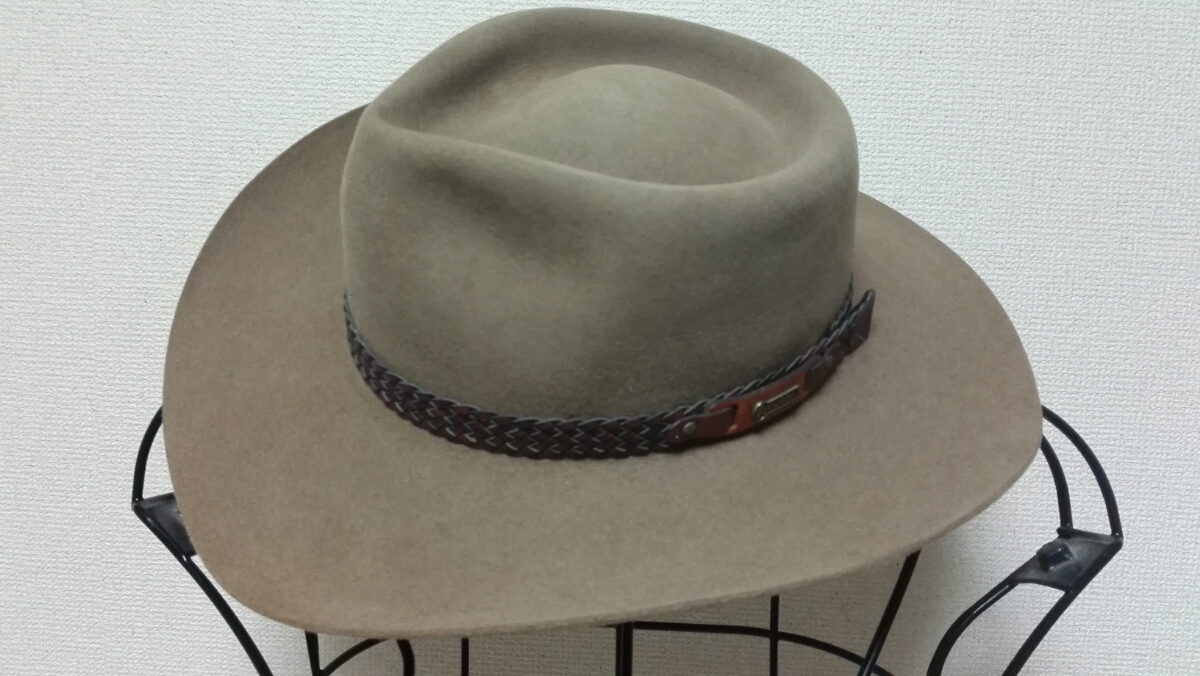 ＡＫＵＢＲＡ　ハット　５６　Ｓnowy Ｒiver オーストラリア製　箱入り　未使用