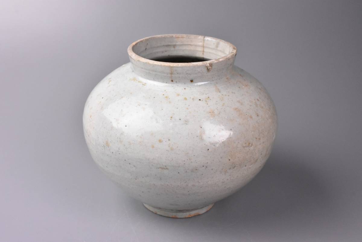 李朝 入蘆花（ロカニイル） 李朝白磁壺 CE） Korean 古美術いもと Lee