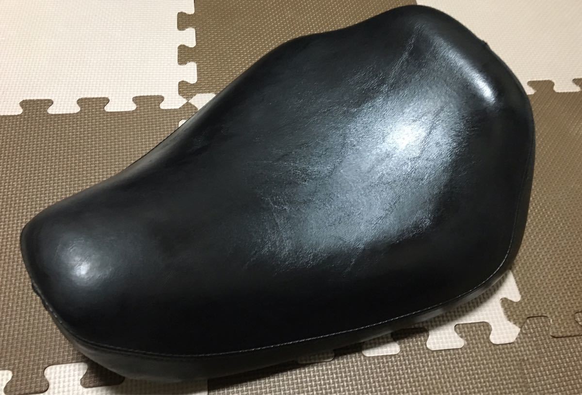 スポーツスター ソロシート ハーレー シート そら豆 83-03 XLH883 在庫 