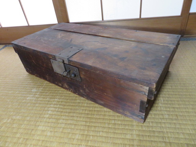  古民具 銭函 千両箱 品入れ箱 墨書き有り(その他)｜売買されたオークション情報、yahooの商品情報をアーカイブ公開 - オークファン その他