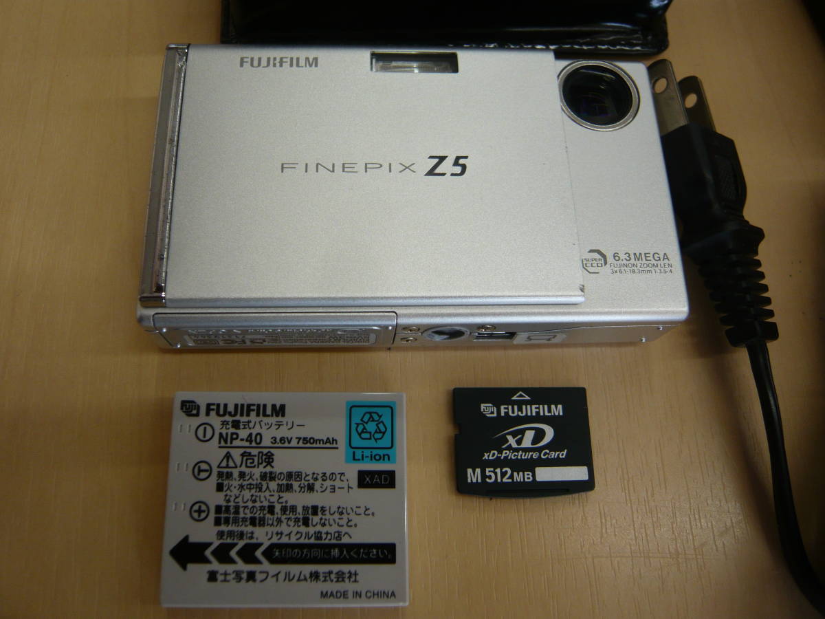 【中古】FUJIFILM FinePix Z5fd/デジタルカメラ/XDカード、新品・カードリーダー付_2