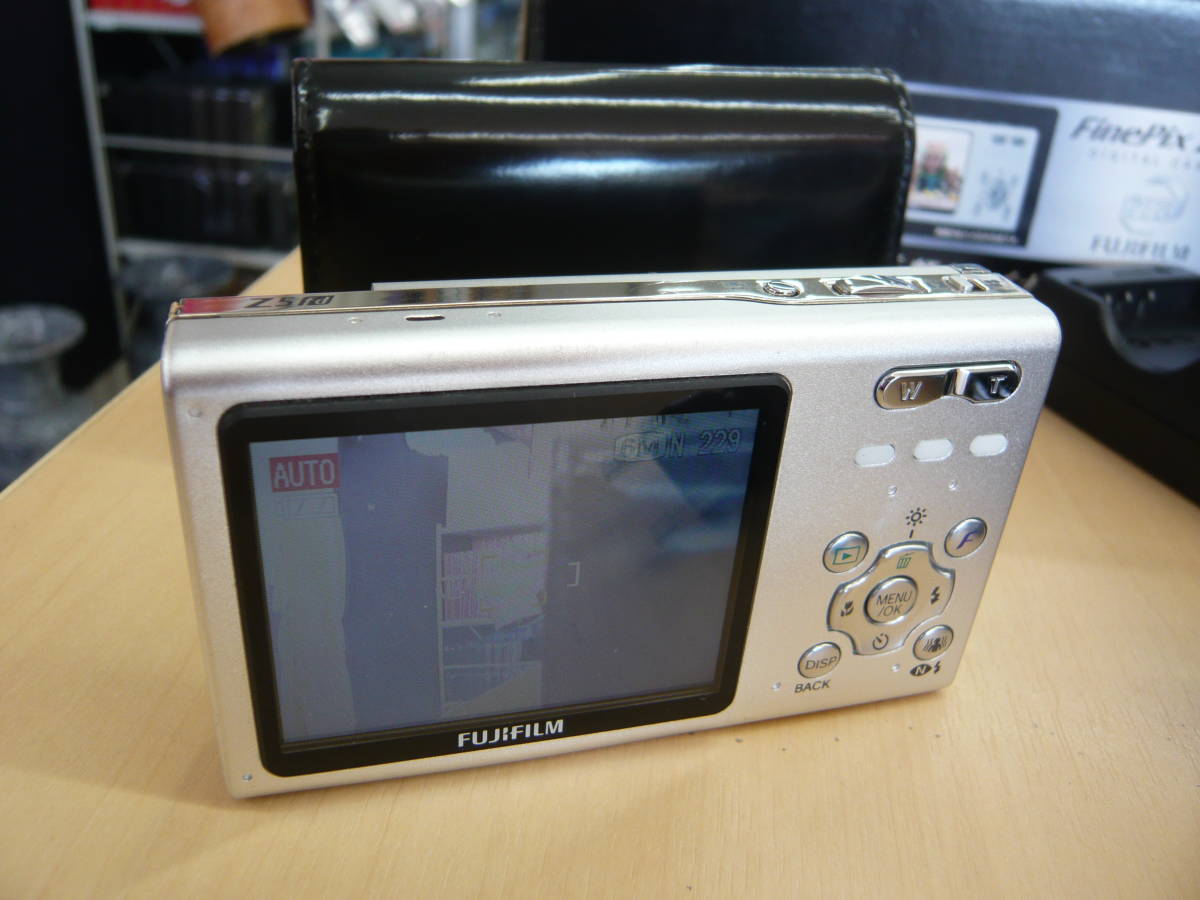 【中古】FUJIFILM FinePix Z5fd/デジタルカメラ/XDカード、新品・カードリーダー付_3