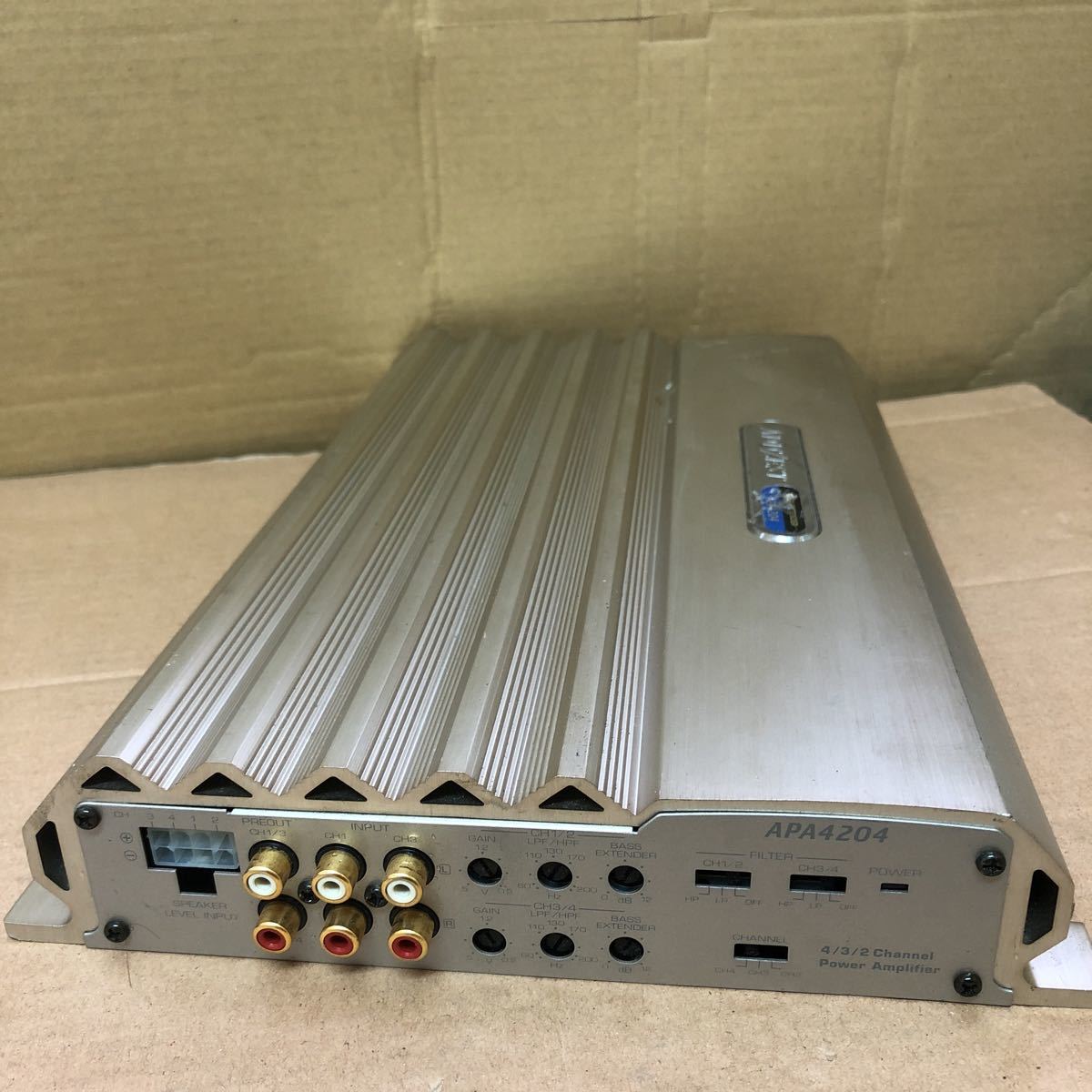 AZZEST アゼスト APA4204 パワーアンプ 商品詳細90w ADDZEST パワー 