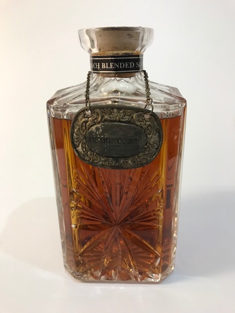 未開栓】 USQUAEBACH ウシュクベ クリスタルボトル 750ml 43% 1本