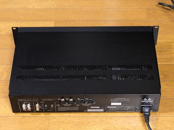 ☆極上品 TASCAM MD-02B バランス入出力装備 2011年製 MDLP・グループ