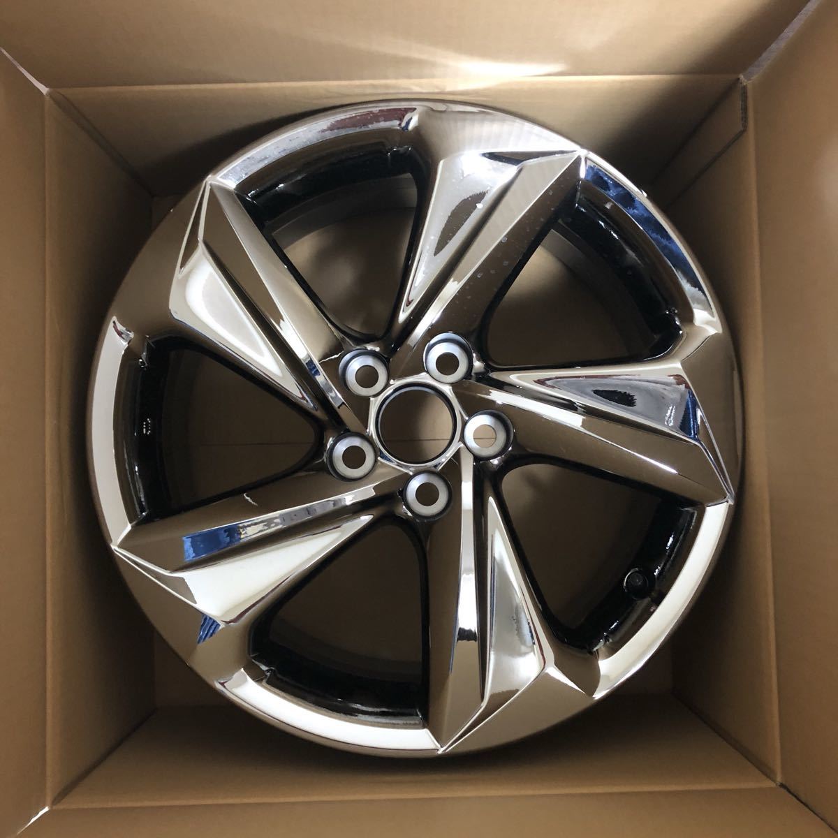 新型 クラウン ホイール 一本 1円スタート 現行クラウンクロスオーバー