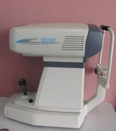 NIDEK　ニデック　オートレフ　ARKー730A　電源入らず　ジャンク品！ ニデック Yahoo!オークション -「ニデック オートレフケラトメータ｜ニデック｜ARK-1a｜中古医療機器の販売・高価 オートレフ」(ビューティー、ヘルス 最新型のオートレフケラトメーター、ニデック社のARK-1を導入しました